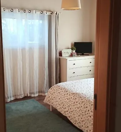 Nyaraló A 5 Minutos Da Atouguia da Baleia