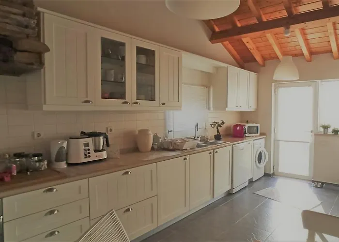 A 5 Minutos Da بيت للعطل اتوغويه ده باليه