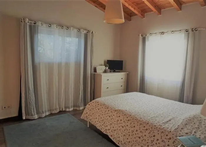 A 5 Minutos Da بيت للعطل